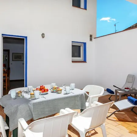 Delta 1 By Interhome *